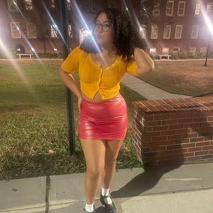 Meet your Posher, Olivia